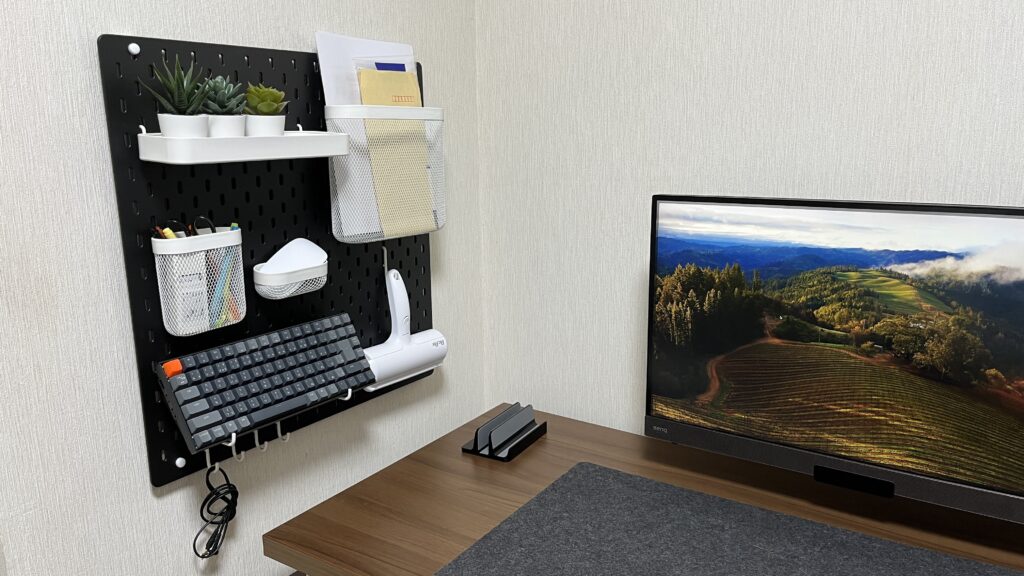 スコーディス 黒 シェルフ 収納バスケット フック キーボード マウス