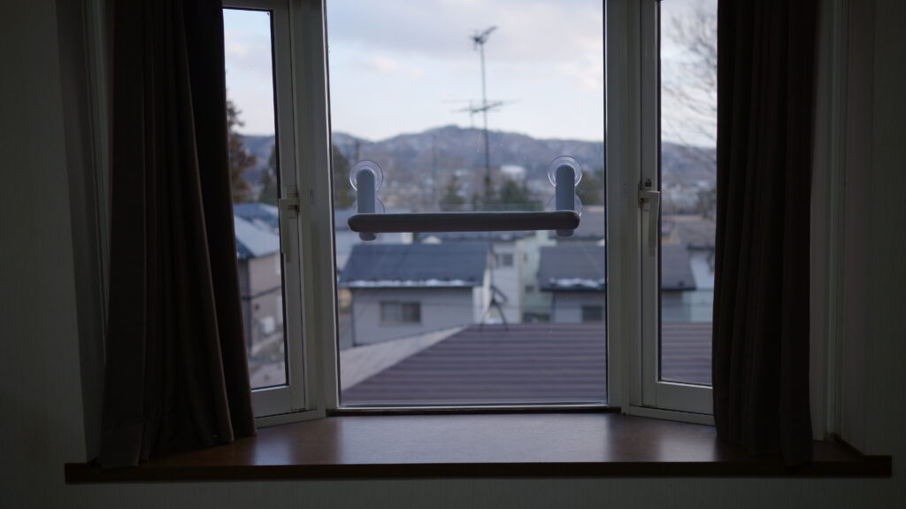 Konshun 公式オリジナル正規品 猫 窓用  ハンモック 窓 ベッド 強力 大型 吸盤式 猫